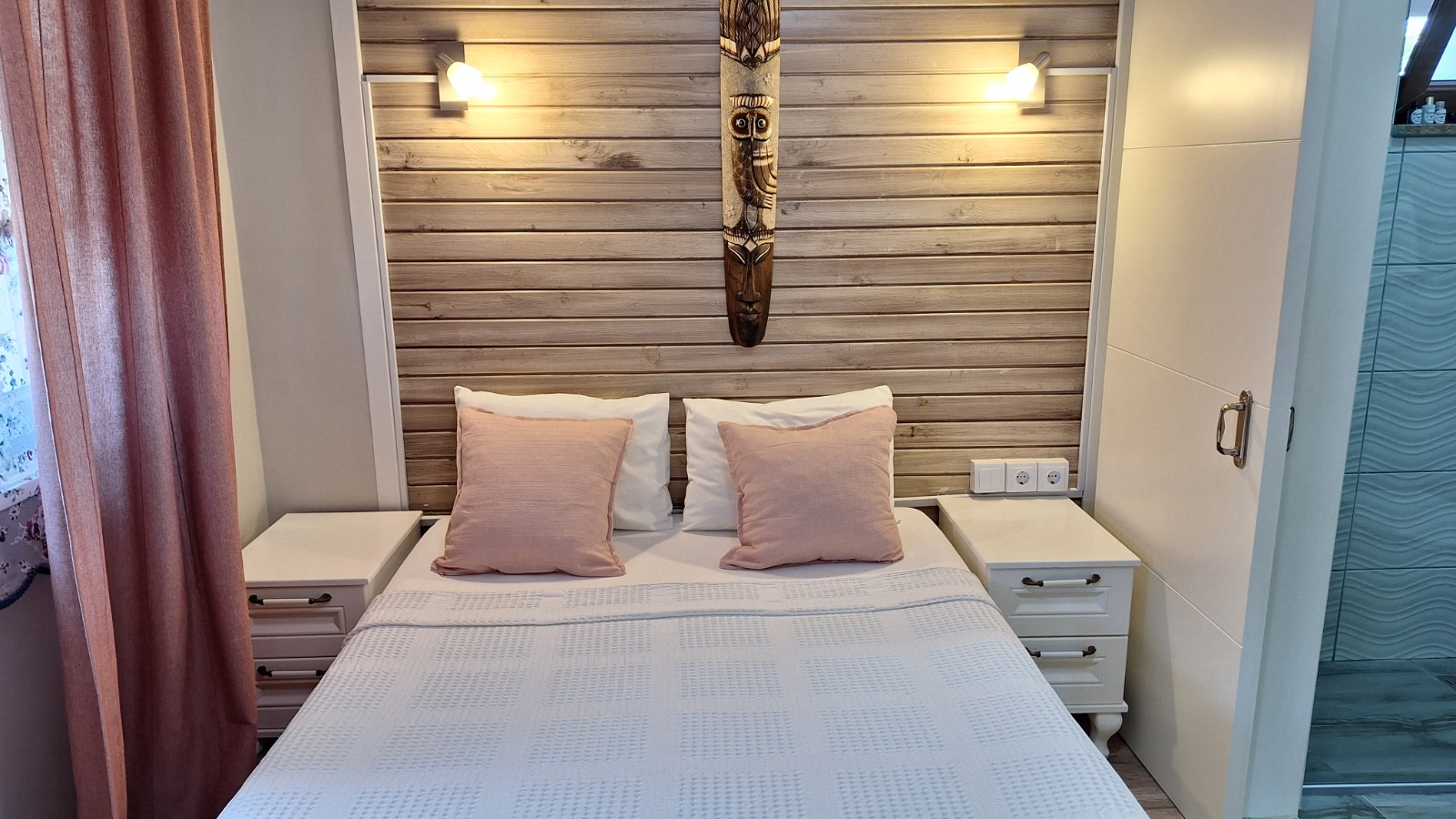 karina standart çift kişilik 5 nolu oda